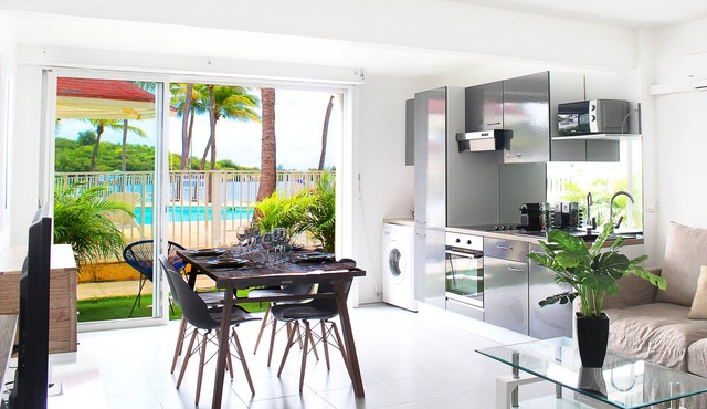 Blue Vista - 1 bedroom condo in Nettle Bay