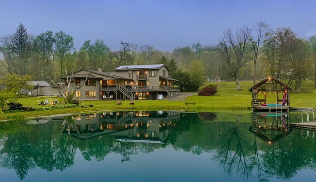 BLUE WATER LODGE ~ Sleeps 30 ~ Stunning Pond w/ Fish