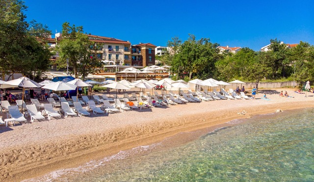 Blue Waves Resort