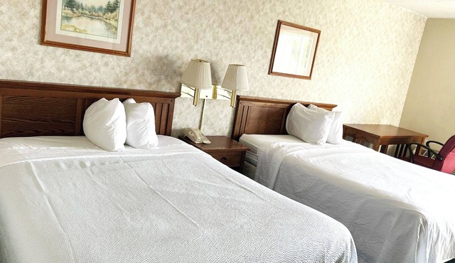 Blue Way Inn and Suites Lacrosse - 2 Queen Bed Non Smoking