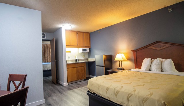 Blue Way Inn Eagan Extended Stay - 1 King Bed Non Smoking