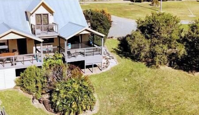 Blue Wren - Clarendon Forest Retreat