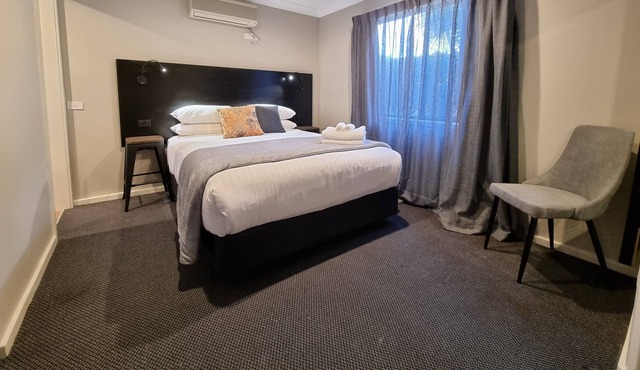 Blue Wren Lodge Waratah - 10 Bedrooms / 10 Bathrooms