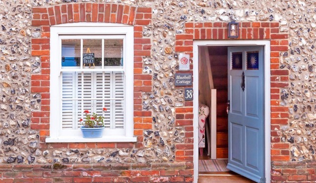 Bluebell Cottage - sleeps 3 guests in 2 bedrooms