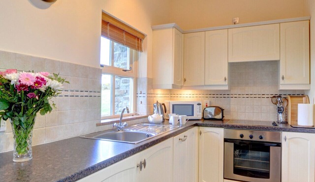 Bluebell Cottage - Two Bedroom House, Sleeps 4