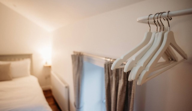 BLUEBELL COUNTRY COTTAGE