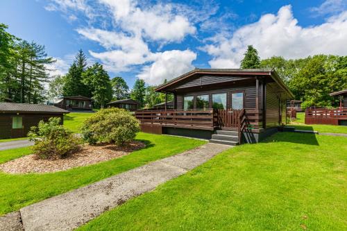 Bluebell Lodge 9 with Hot Tub