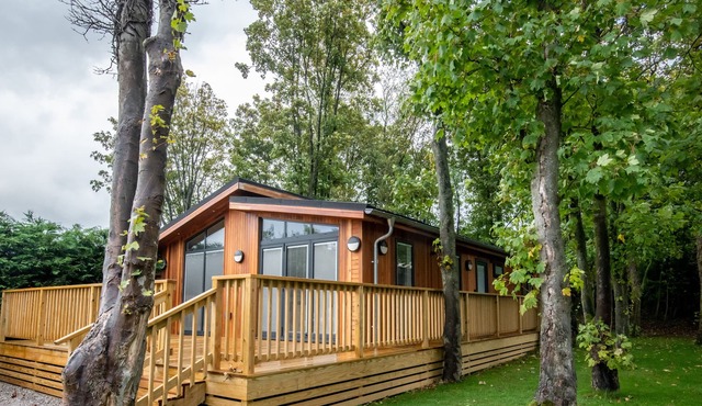 BLUEBELL LODGE, family friendly, with a garden in Gargrave