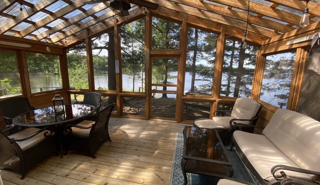 Blueberry Point - cozy cabin on Cable Lake only 3 mi from Spooner