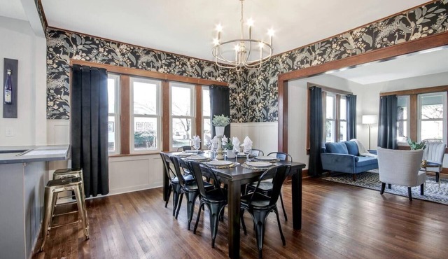 Bluebird Bungalow Spacious Home Ideal for Families and Large Groups