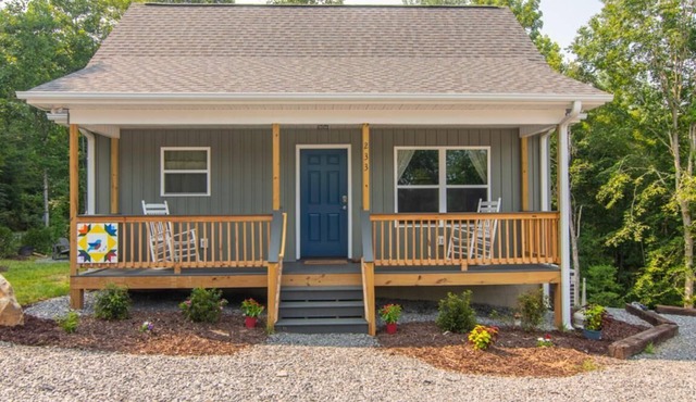 Bluebird Cabin | WiFi & River Access