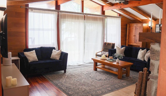 Bluebird Cottage - Lakefront - Casino