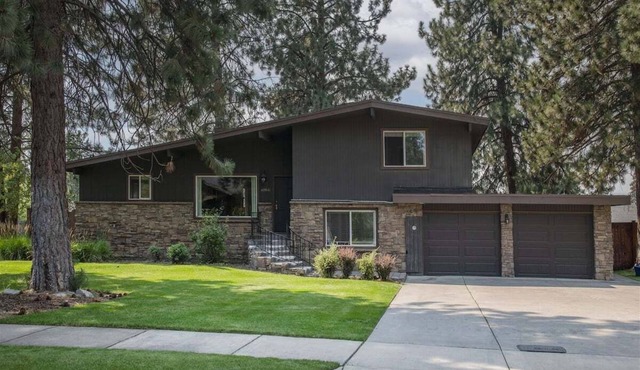 Bluebird Day - Brooks House