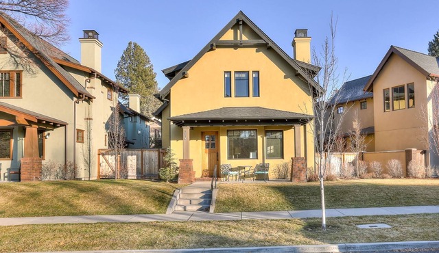 Bluebird Day - Downtown Awbrey