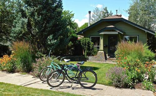 Bluebird Day - Kingfisher Bungalow