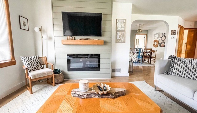 Bluebird Day - Pilot Butte Pad