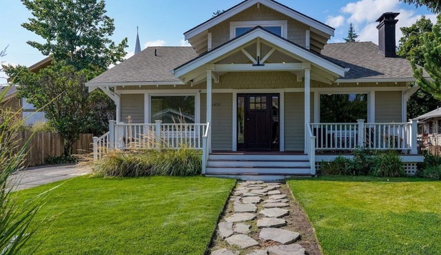 Bluebird Day - Soleil Bungalow