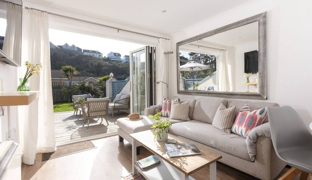 Bluebirds is perfectly positioned just fifty metres from Polzeath Beach