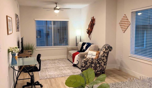 Bluebonnet Escape | Cozy 1BR Near Ennis Trails