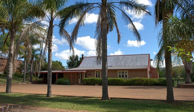 Bluebush Estate - The Lodge