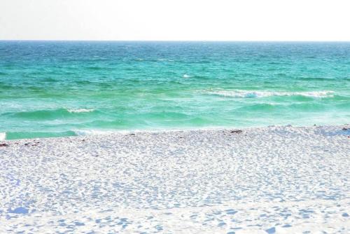 Bluefish 3 OKA Island 2BR Hideaway Walk2Beach
