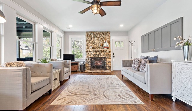 Bluegill Lakehouse by Carolina Properties - Mother's Day Getaway