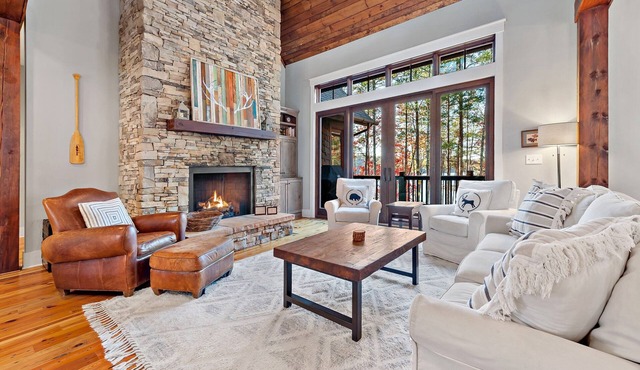 Bluegill Lodge | Lakefront Luxury, Private Dock & Access to Camp Lake James Amenities!