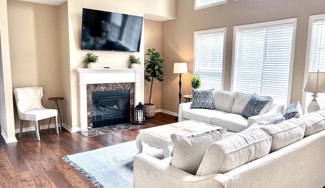 Bluegrass Oasis - Entire house,12 guests, 5mi to KHP