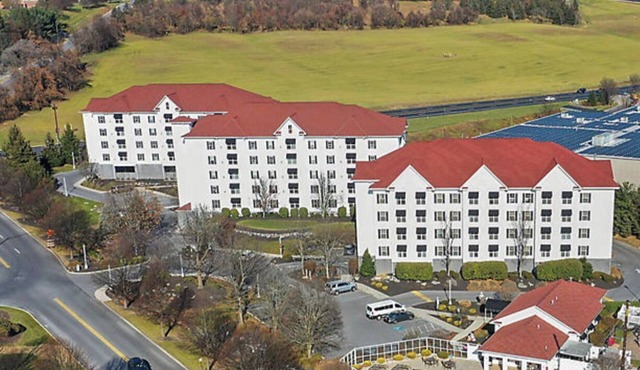 BlueGreen Resort 2 bedroom suite in Hershey. With indoor and outdoor pools
