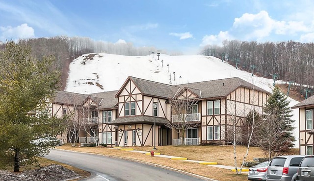 Bluegreen Vacations Mountain Run at Boyne 2 Bedroom Resort