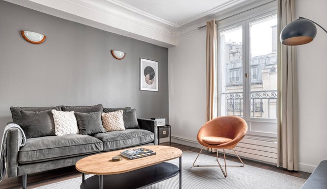 Blueground | Batignolles, terrace, nr shops