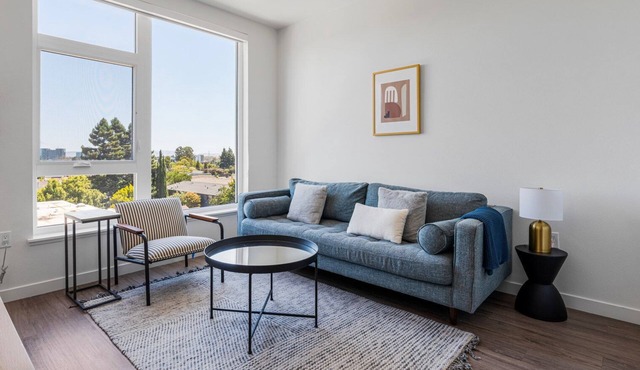 Blueground | Belmont, pool, nr Coyote Point