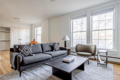 Blueground Brookline gym wd nr dining BOS-929