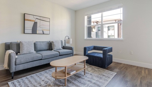 Blueground | Centerville, pool, nr Quarry Lakes