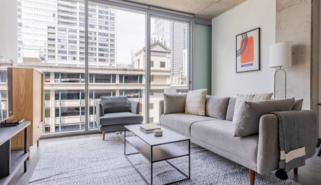 Blueground | Chicago Loop, pool & AC, nr park