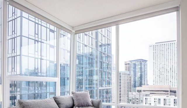 Blueground | Denny Triangle, pool, nr Seattle Art Museum