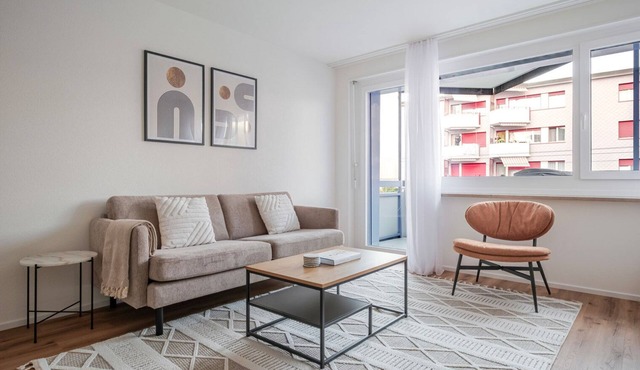 Blueground | Dietikon, balcony, nr Lindenplatz