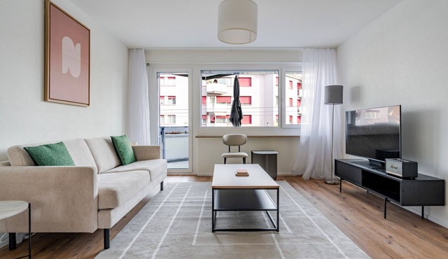 Blueground | Dietikon, balcony, nr Park