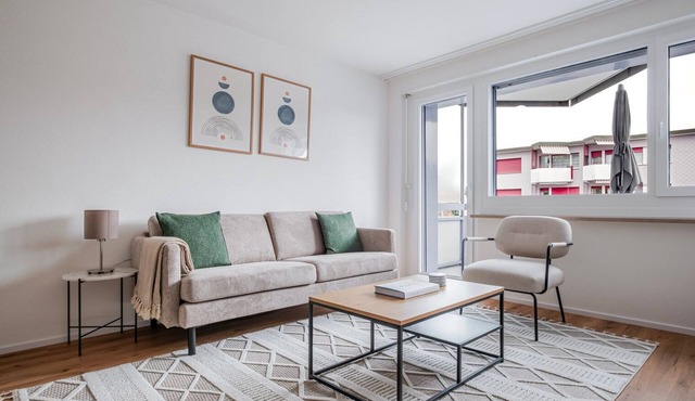 Blueground | Dietikon, balcony, nr Lindenplatz