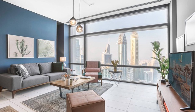 Blueground | DIFC, pool, nr Dubai Mall