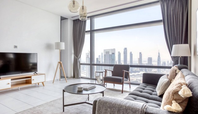 Blueground | DIFC, pool, nr Burj Khalifa