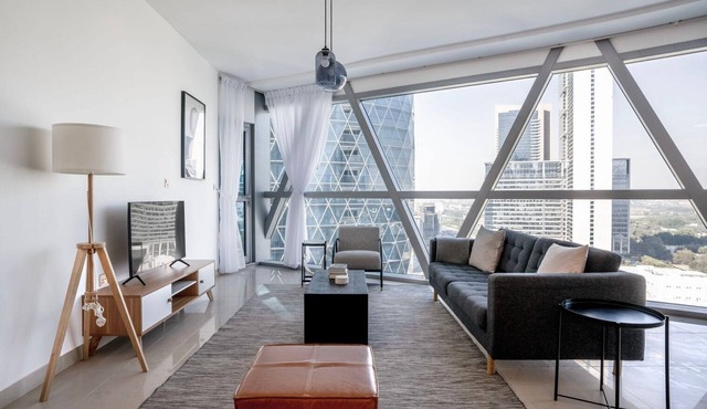 Blueground | DIFC, shared pool, nr Burj Khalifa