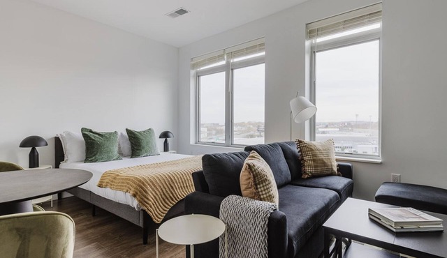 Blueground | Dorchester 2bd apartment