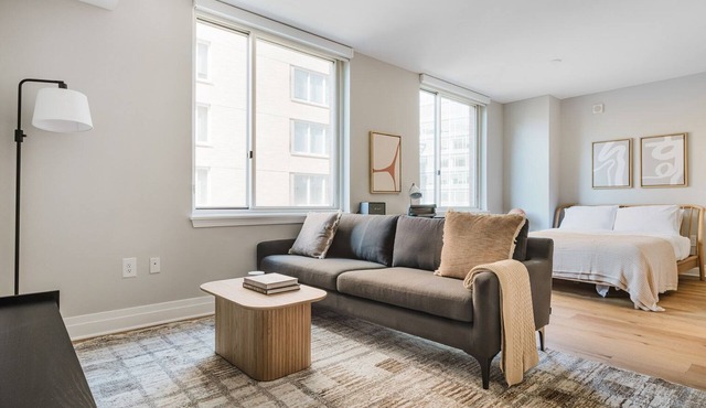 Blueground | Foggy Bottom studio apartment