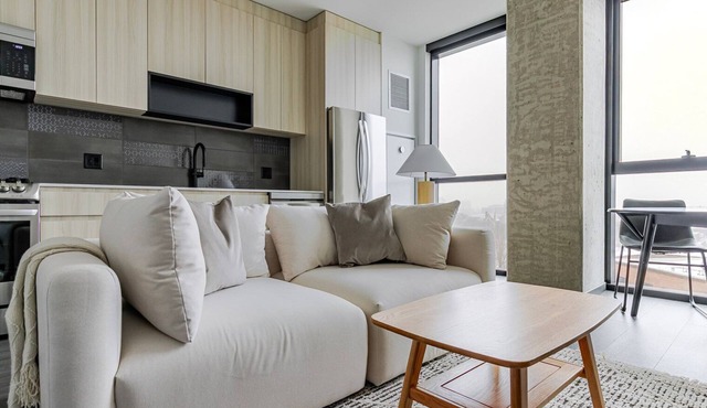 Blueground | Fulton Market District, pool, nr Union Park