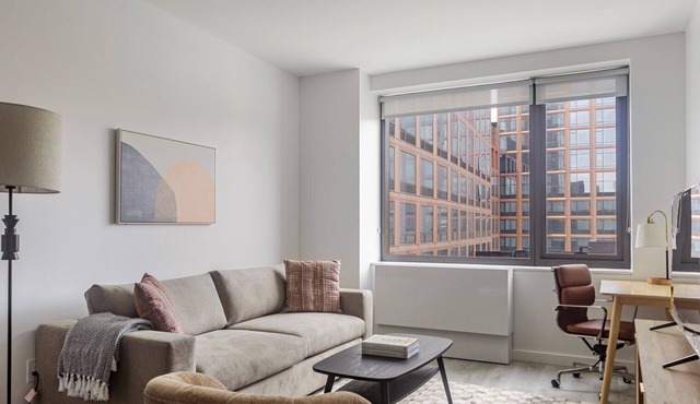 Blueground | Greenpoint, pool, nr McCarren Park