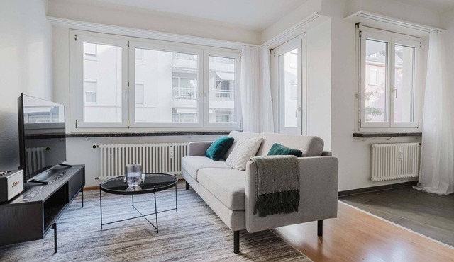 Blueground | Iselin, balcony, elev, w/d