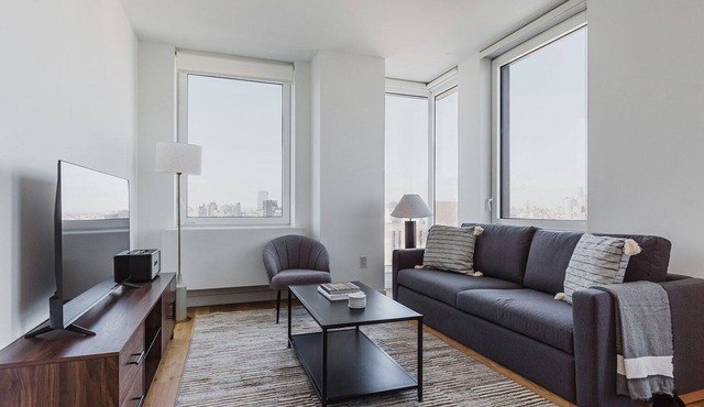 Blueground | Lower East Side 2bd apartment