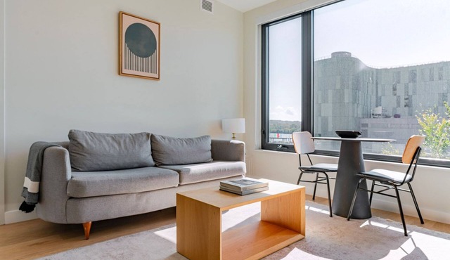 Blueground | Navy Yard, pool, nr Nationals Park