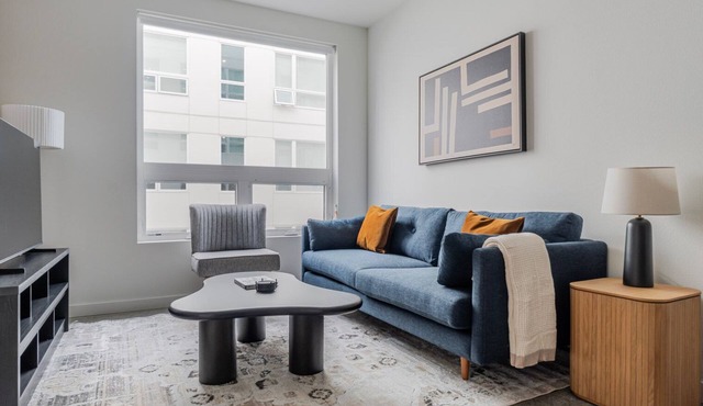 Blueground | New Tacoma, balcony, nr Museum